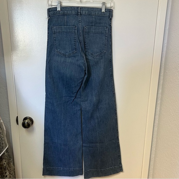 H&M High Waisted / Flare Bottom Jeans - Picture 15 of 15